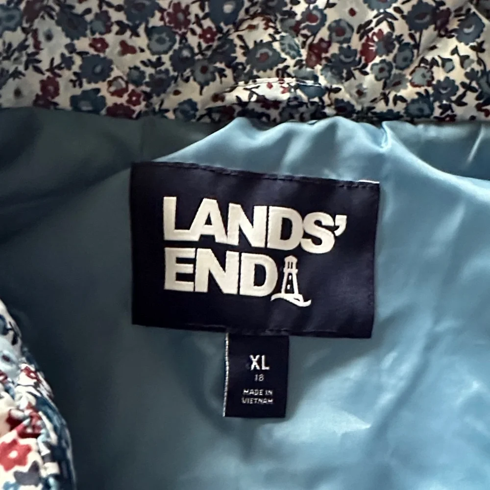 Lands' End Quilted Floral Vest - Blue, White, Burgundy - Picture 3 of 4